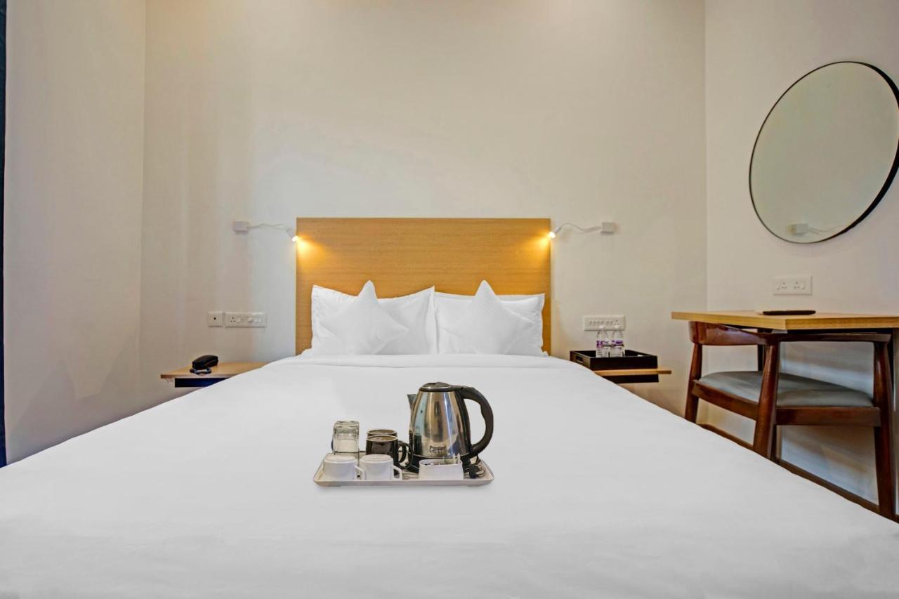 Upar Hotels - T Nagar Chennai Exterior photo